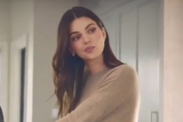 Kardashian fans are shocked after Kendall & Kris mock model's blunder in ad